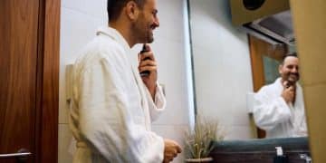The Ultimate Guide to Men's Cologne: Choosing and Applying Scents - Cover Image