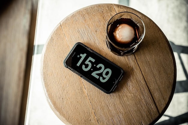 A close-up of a digital clock showing 8:00, representing the eating window in the 16/8 Intermittent Fasting for Men: The 16/8 Method Explained (Updated for 2025).
